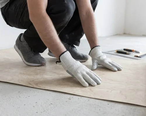 linoleum tilpasses gulvet